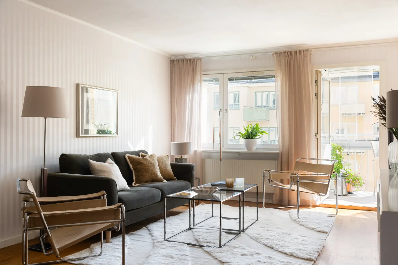 Apartment, Industrigatan 6, Stockholm. Photo 1 of 32