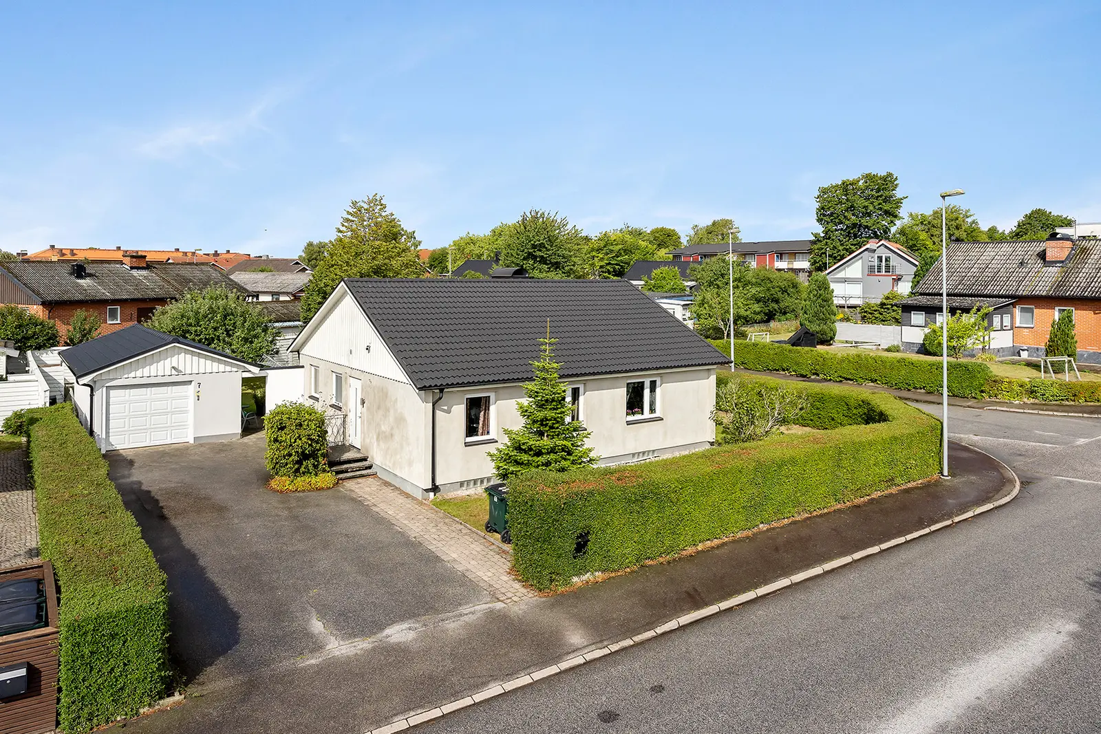 Villa, Slångatan 7. Bild 1 av 5