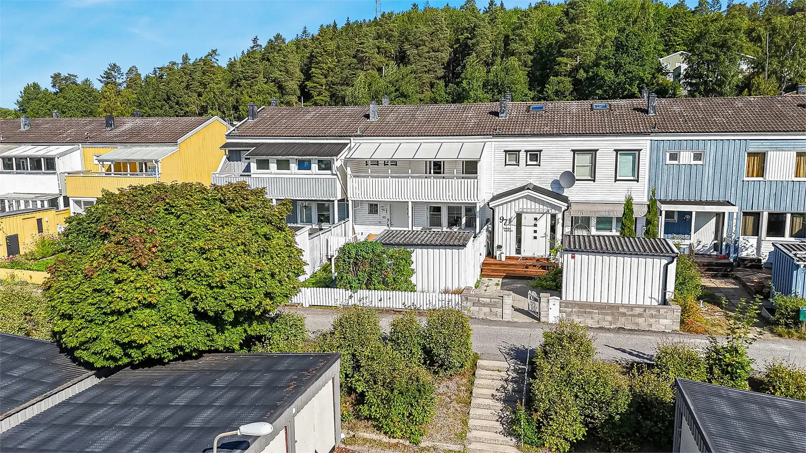Bild 1 av 7 på Örtagårdsvägen 95