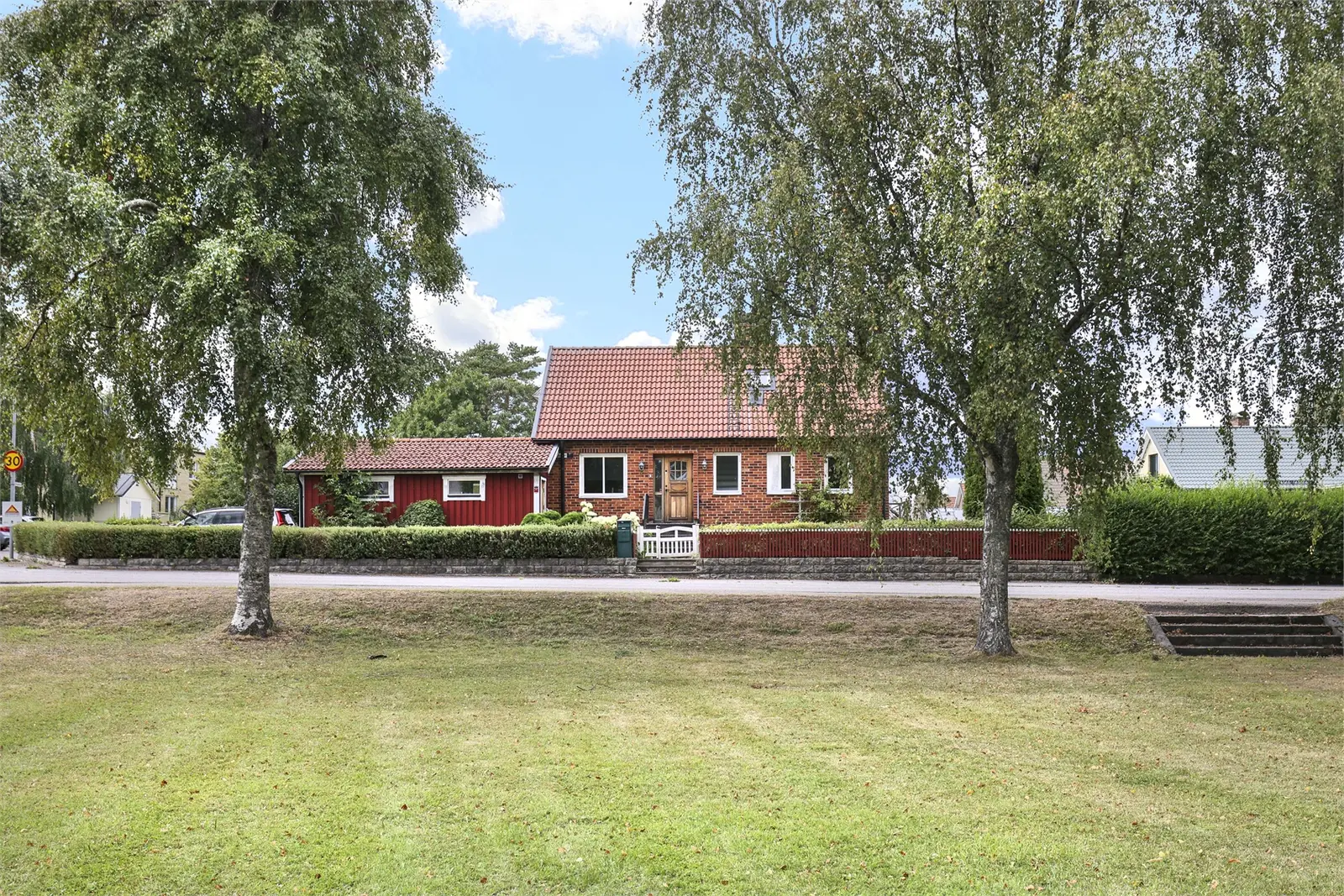 Image 1 of 5 of Slottsgatan 19
