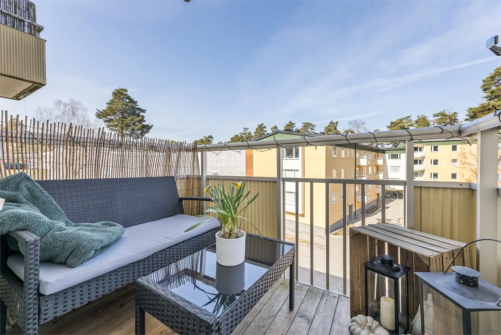Image 1 of 5 of Ringvägen 74