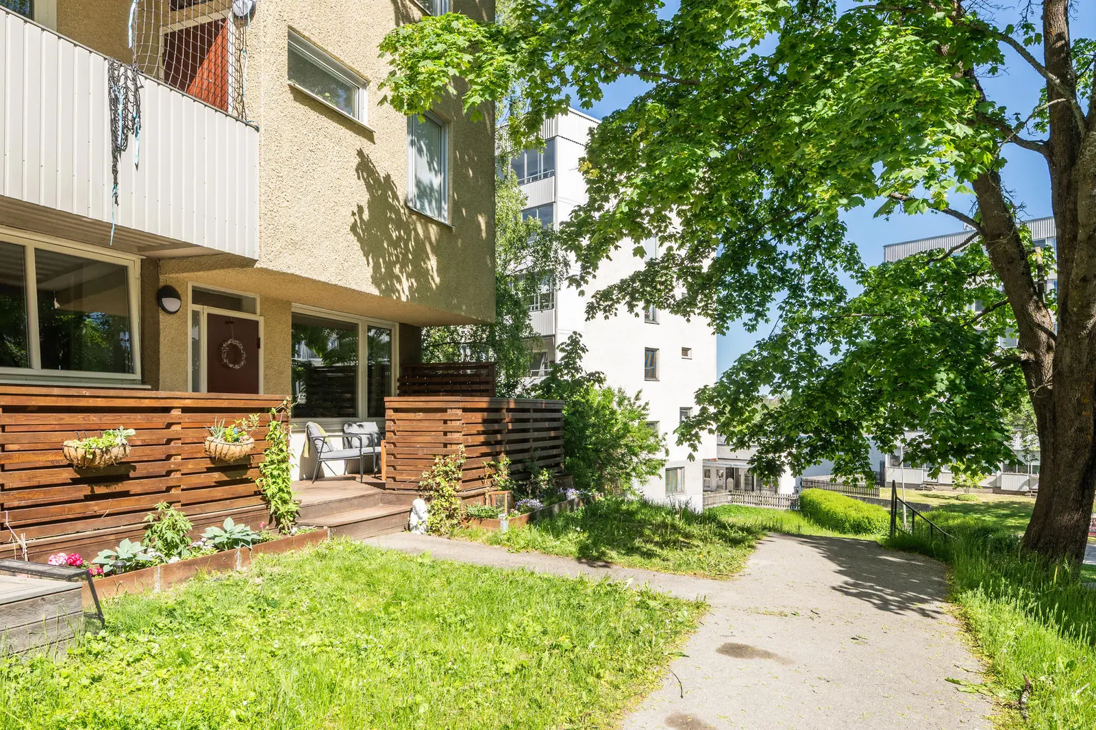 Lägenhet, Loftvägen 11, Huddinge. Bild 1 av 25