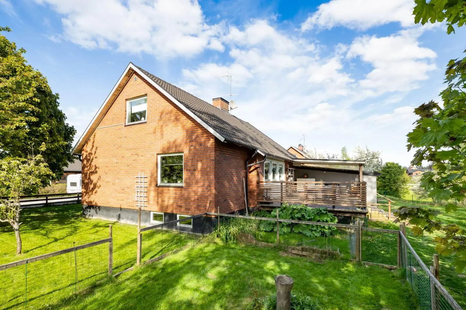 House, Hjalmar Palms väg 6, Örebro. Photo 1 of 33