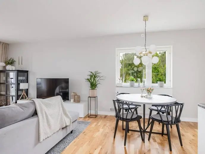 Lägenhet, Skördevägen 3. Bild 1 av 20