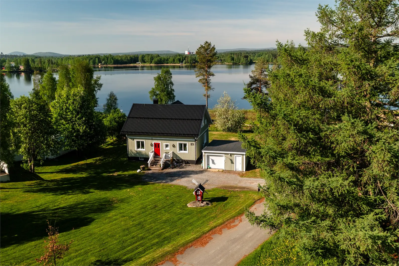 Image 1 of 5 of Saxvägen 23
