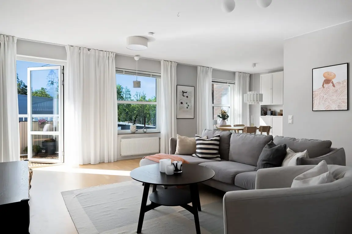 Lägenhet, Tollare Ängsväg 28, Nacka. Bild 1 av 40