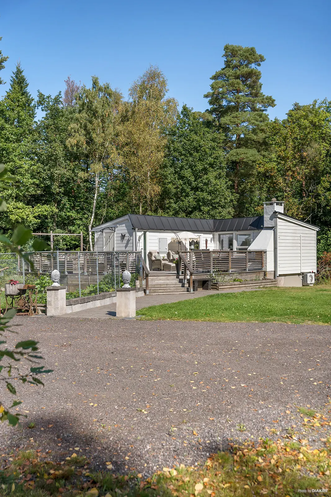 Villa, Långkullevägen 3, Halland. Bild 1 av 20
