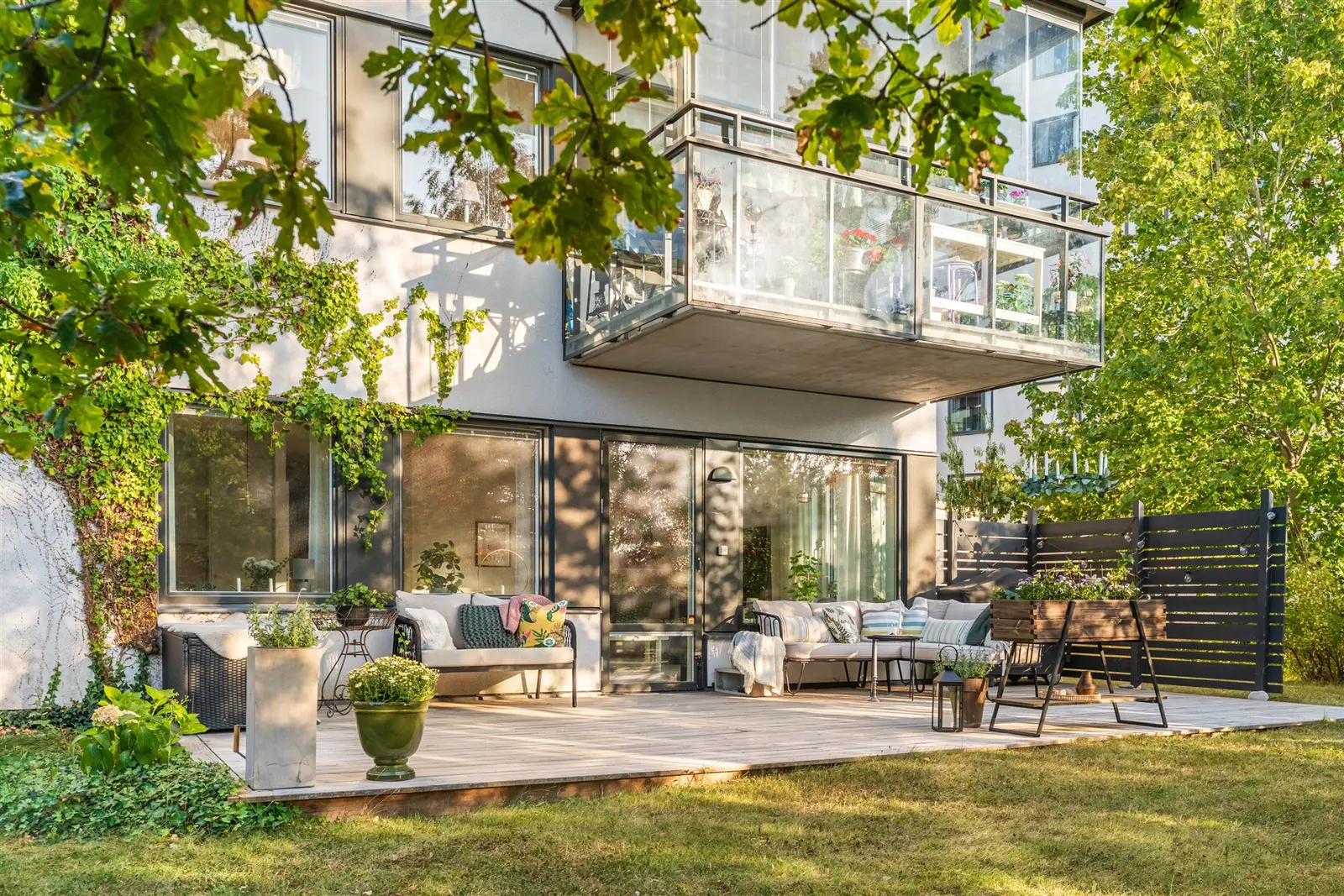 Lägenhet, Fredsgränd 17, Stockholm. Bild 1 av 20