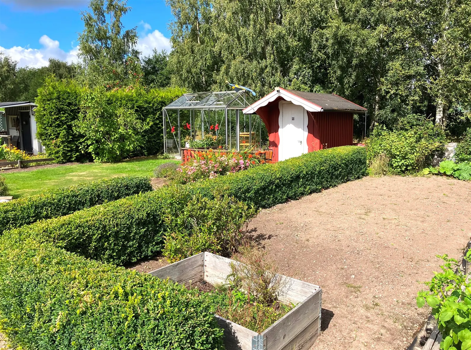 Fritidshus, Holmängen 192, Kolonilott nr. 10 , Vänersborg. Bild 1 av 12