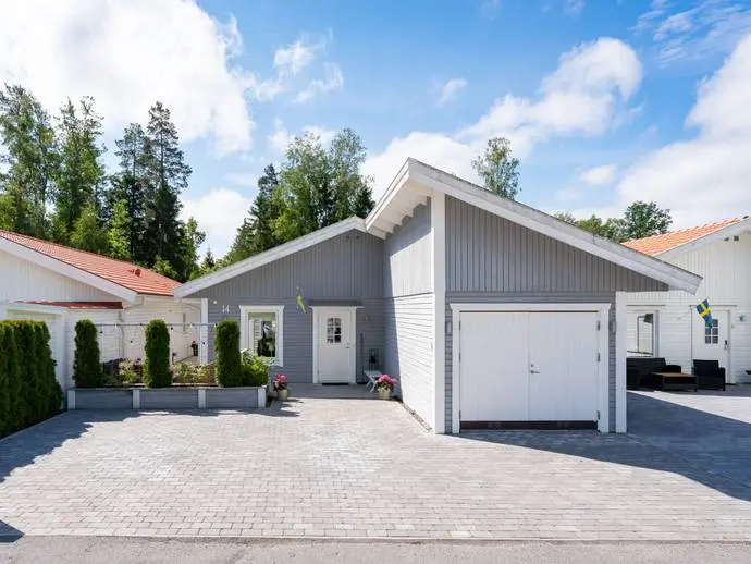 Bild 1 av 20 på Sturehovsvägen 14