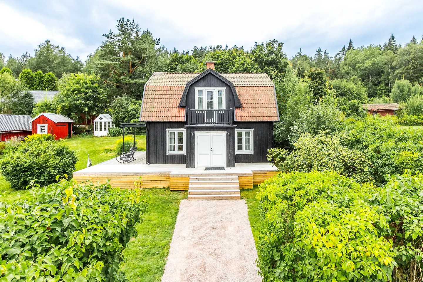 Villa, Revhagsvägen 5. Bild 1 av 5