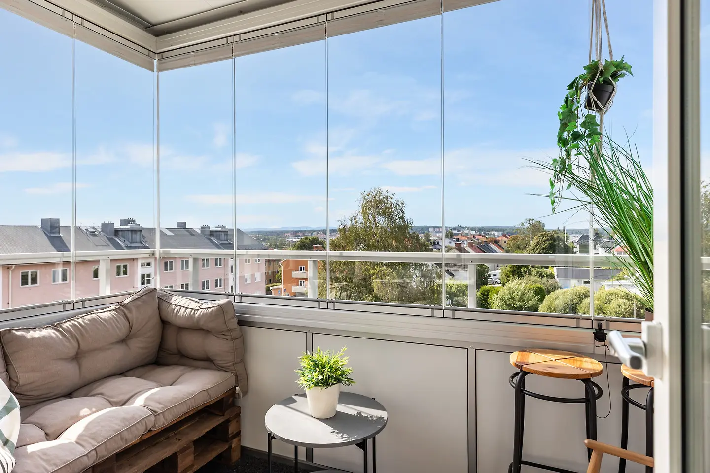 Bild 1 av 5 på Djupegatan 31 B