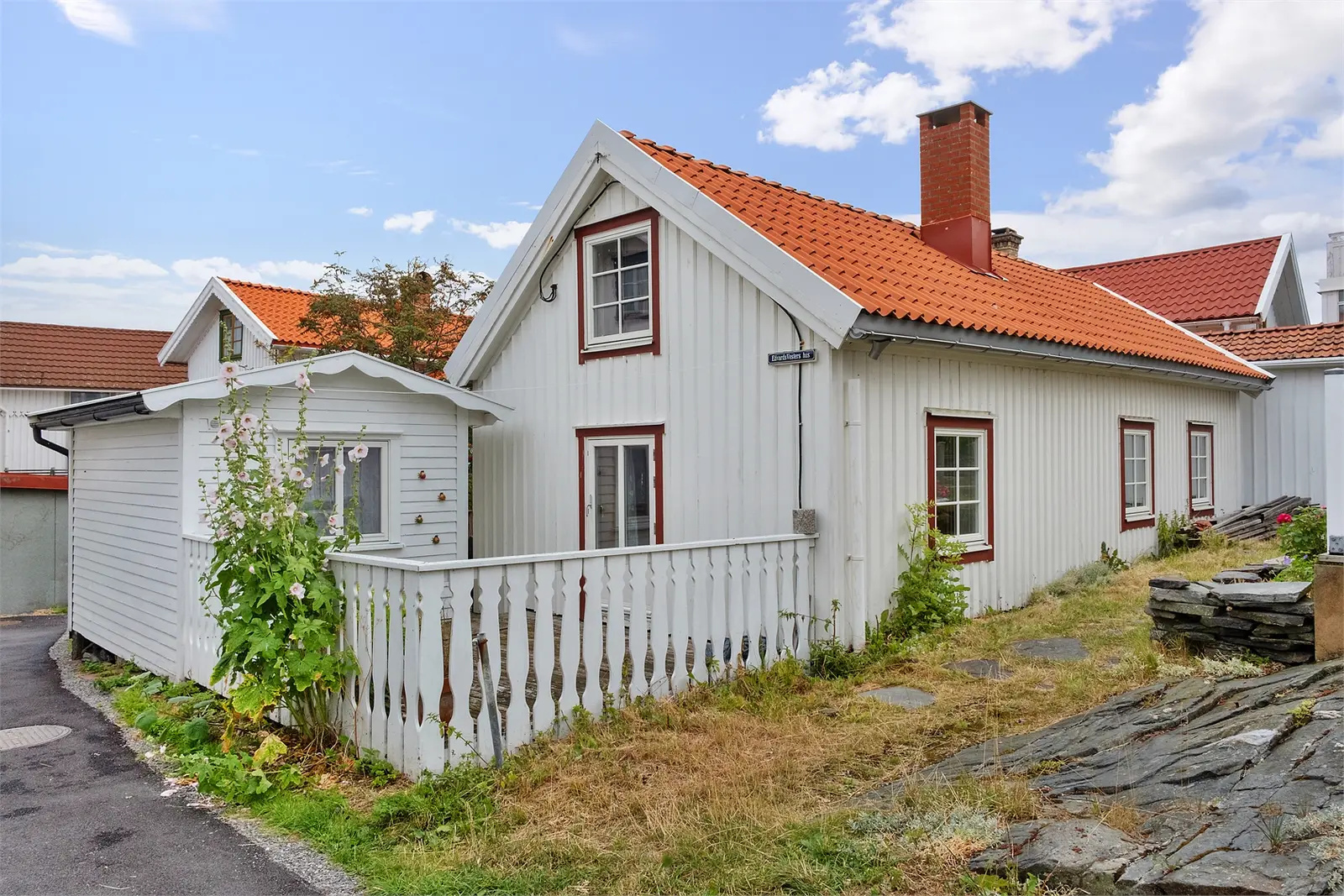 House, Skolvägen 10. Photo 1 of 5