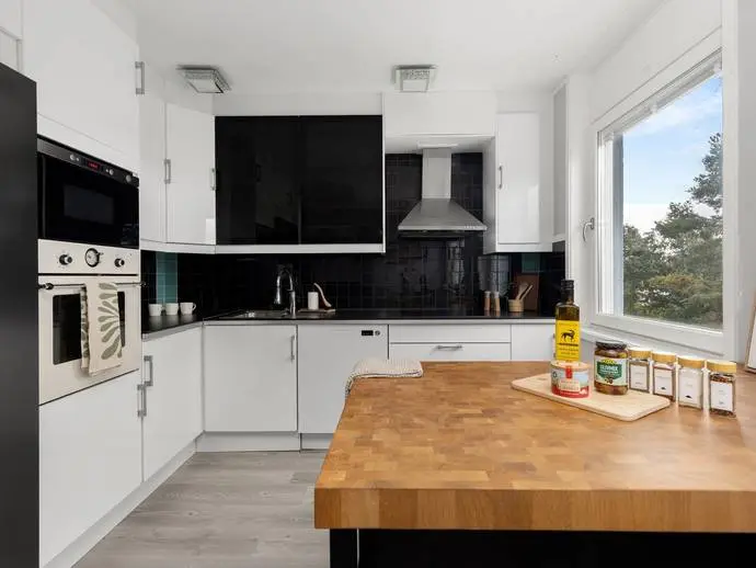 Bild 1 av 20 på Sleipnervägen 59
