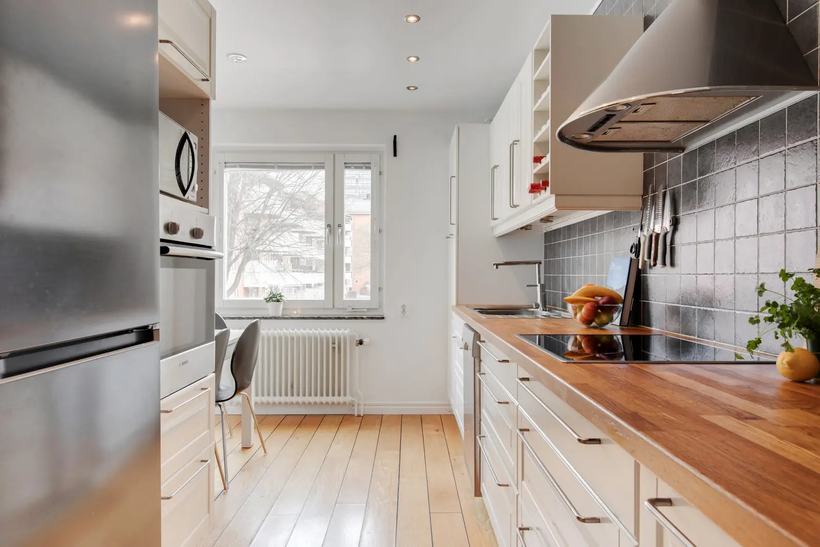 Apartment, Nedre Arbetshusgatan 76B, Gävle. Photo 1 of 25