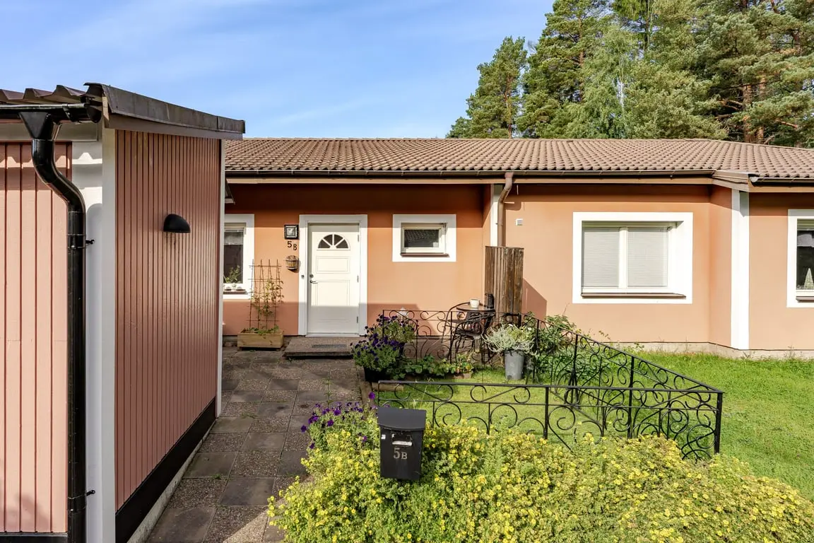 Bild 1 av 20 på Hövdingavägen 5B