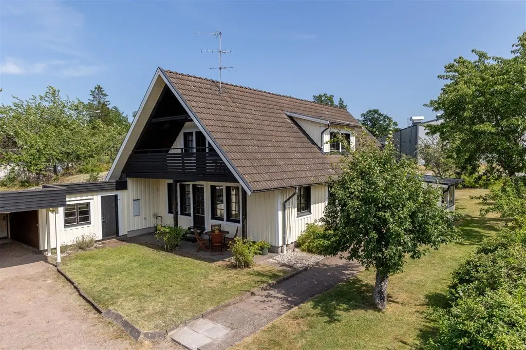 House, Furåsavägen 1, Kalmar. Photo 1 of 40