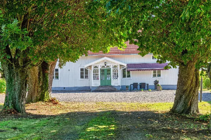 House, Hångsdala Ledsgården 1, Tidaholm. Photo 1 of 40