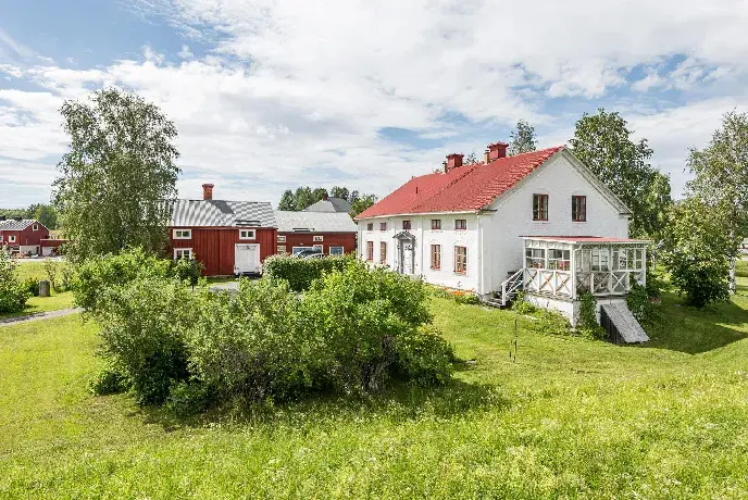 Image 1 of 40 of Kyrkgatan 1