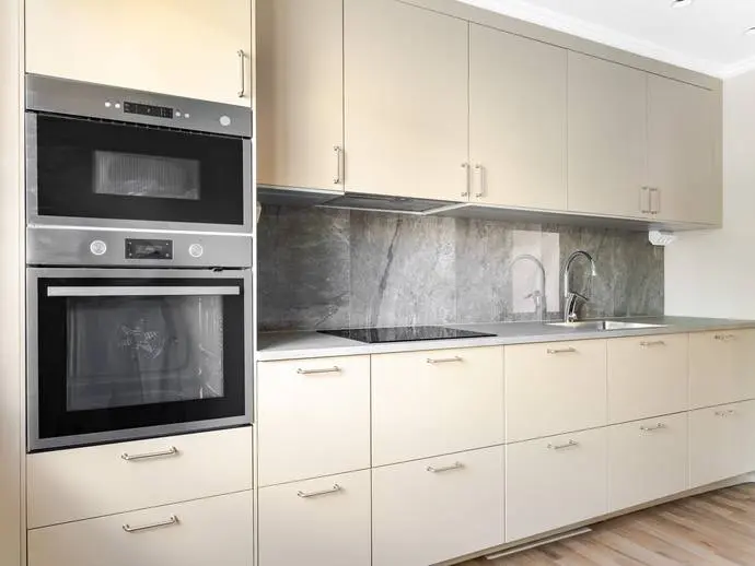 Bild 1 av 11 på Smällgatan 4B
