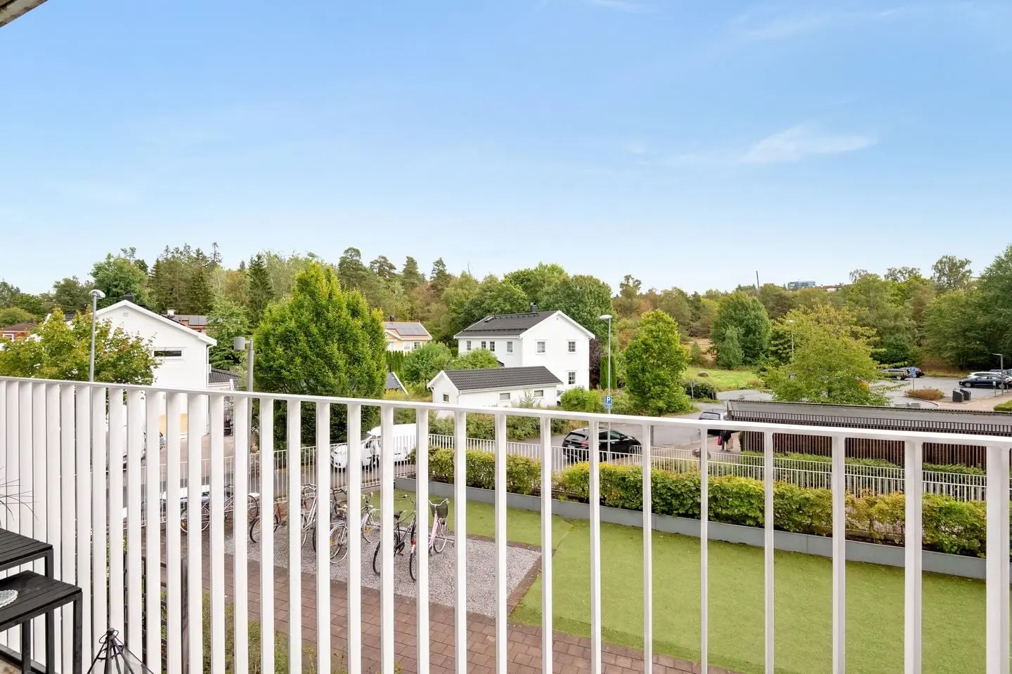 Lägenhet, Frestavägen 36, Sollentuna. Bild 1 av 21