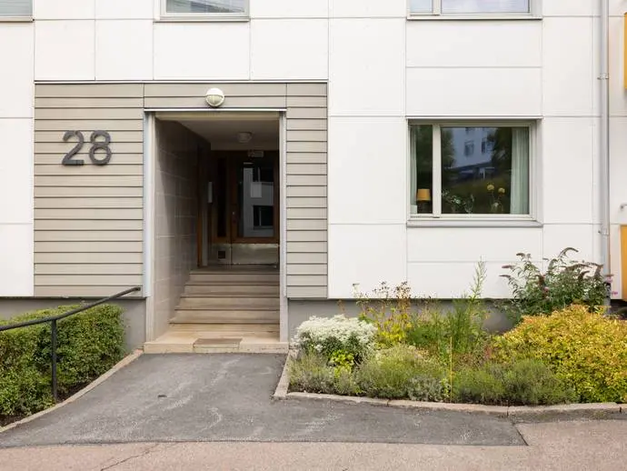 Apartment, Ivar Claessons gata 28. Photo 1 of 20