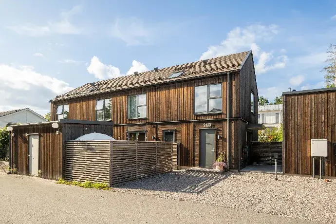Lägenhet, Lunnarevägen, Huddinge. Bild 1 av 40