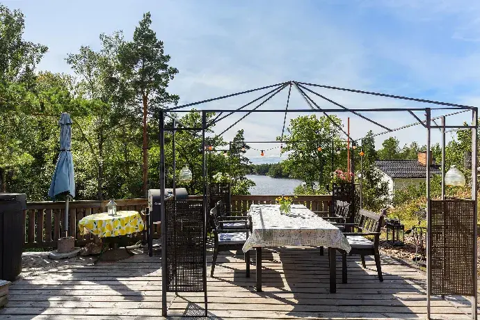 Villa, Kvarnsjövägen, Huddinge. Bild 1 av 40