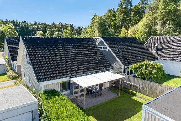 Bild 1 av 29 på Vårlöksvägen