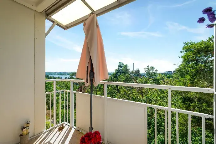 Lägenhet, Pyrolavägen, Lidingö. Bild 1 av 31