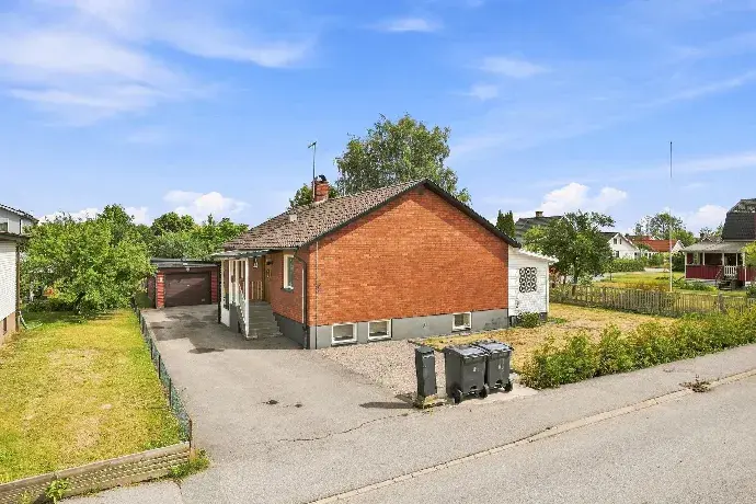 House, Hantverkargatan, Hultsfred. Photo 1 of 29