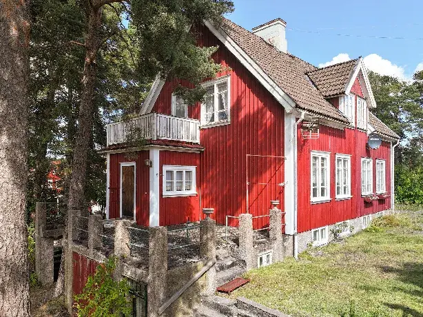 Image 1 of 27 of Odengatan