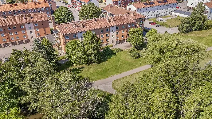 Lägenhet, Odensvivägen, Köping. Bild 1 av 26