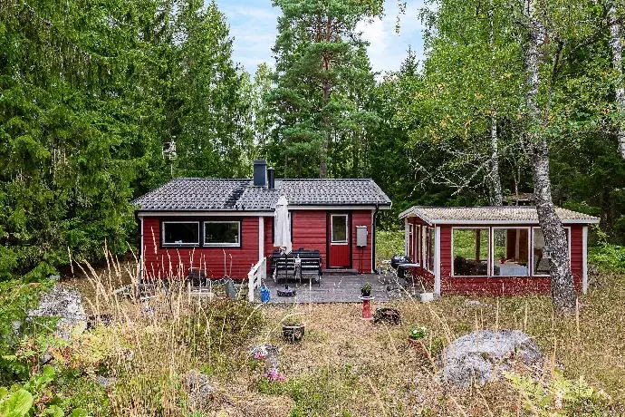 Fritidshus, Strömshammar Mannerheims väg, Flen. Bild 1 av 33