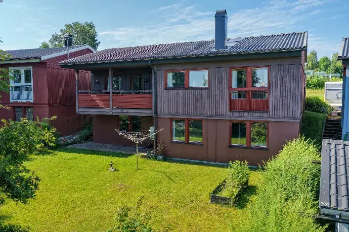 Image 1 of 29 of Envägen