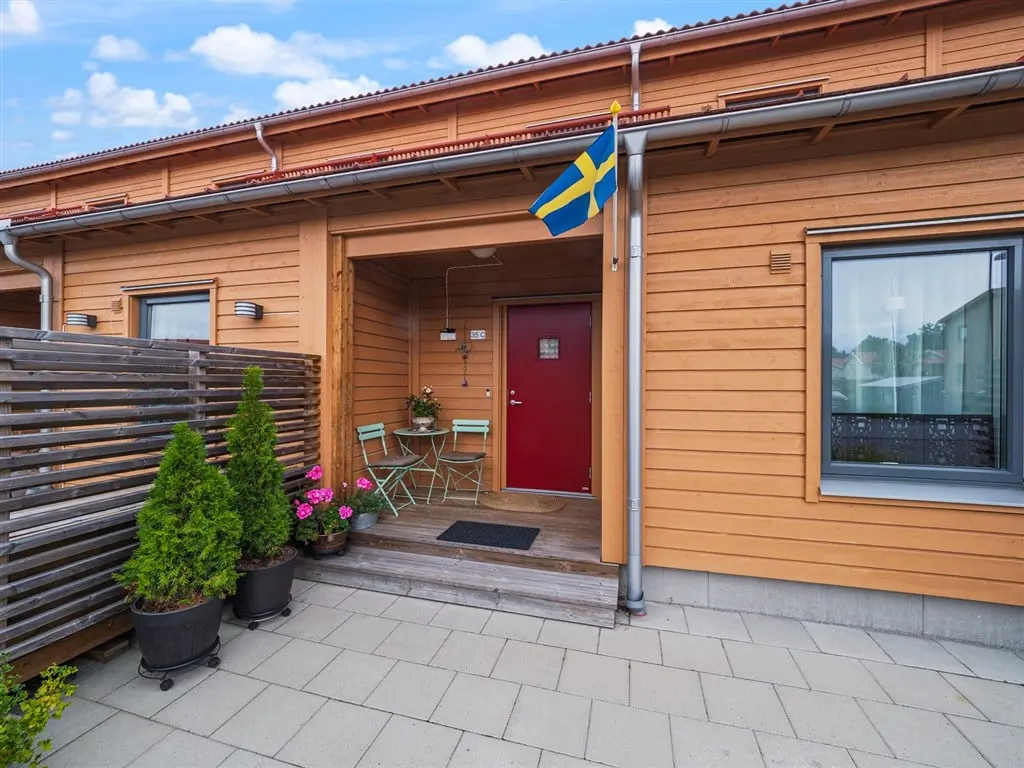 Bild 1 av 33 på Källarängsvägen 35c