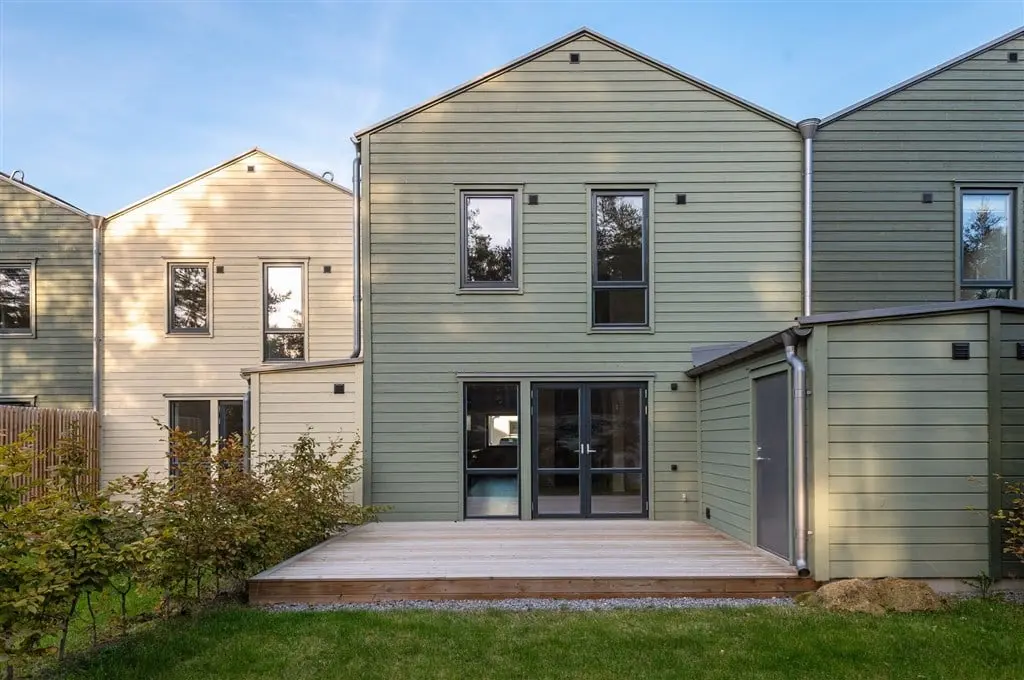 Par-/radhus, Akrobatgatan 11 B, Östergötland. Bild 1 av 40
