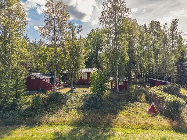 Bild 1 av 40 på Lindbyvägen