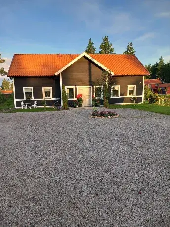 Villa, Sjögårdarna, Leksand. Bild 1 av 3