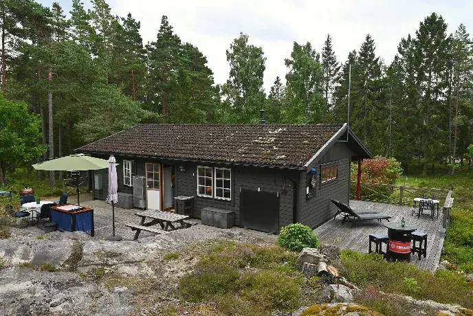 Image 1 of 37 of Hummelviksvägen