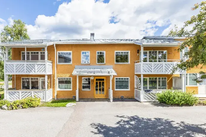 Bild 1 av 20 på Kyrkbacken