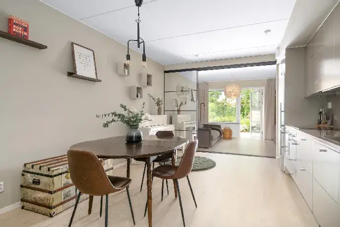 Bild 1 av 25 på Sänkhagsvägen
