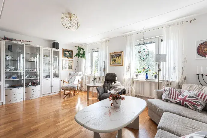 Lägenhet, Karlslundsgatan, Södertälje. Bild 1 av 15