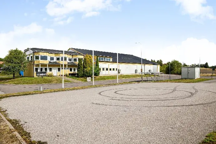 Image 1 of 40 of Harsbygatan