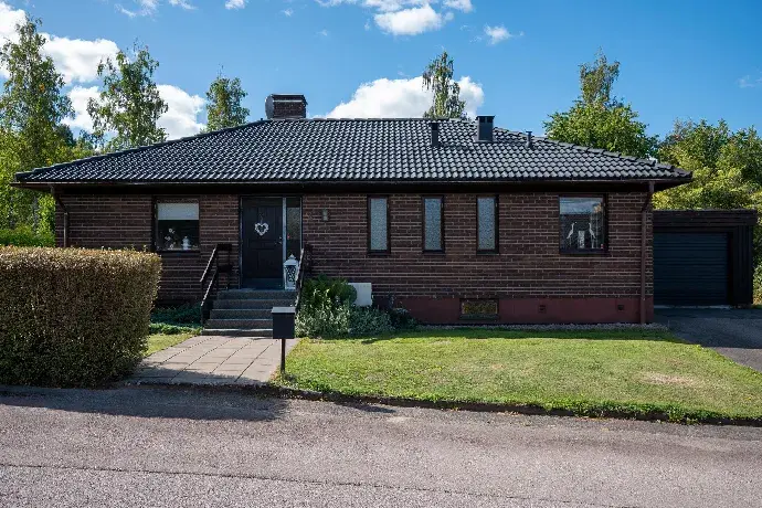 Image 1 of 39 of Marsgatan