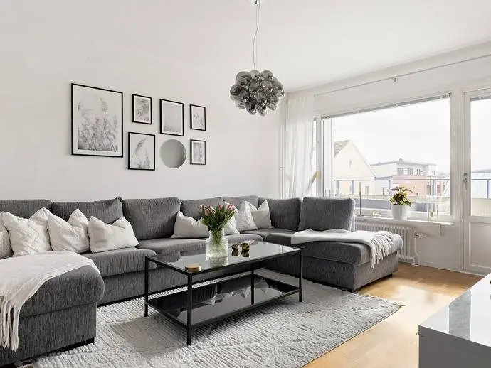 Bild 1 av 18 på Plangatan 32