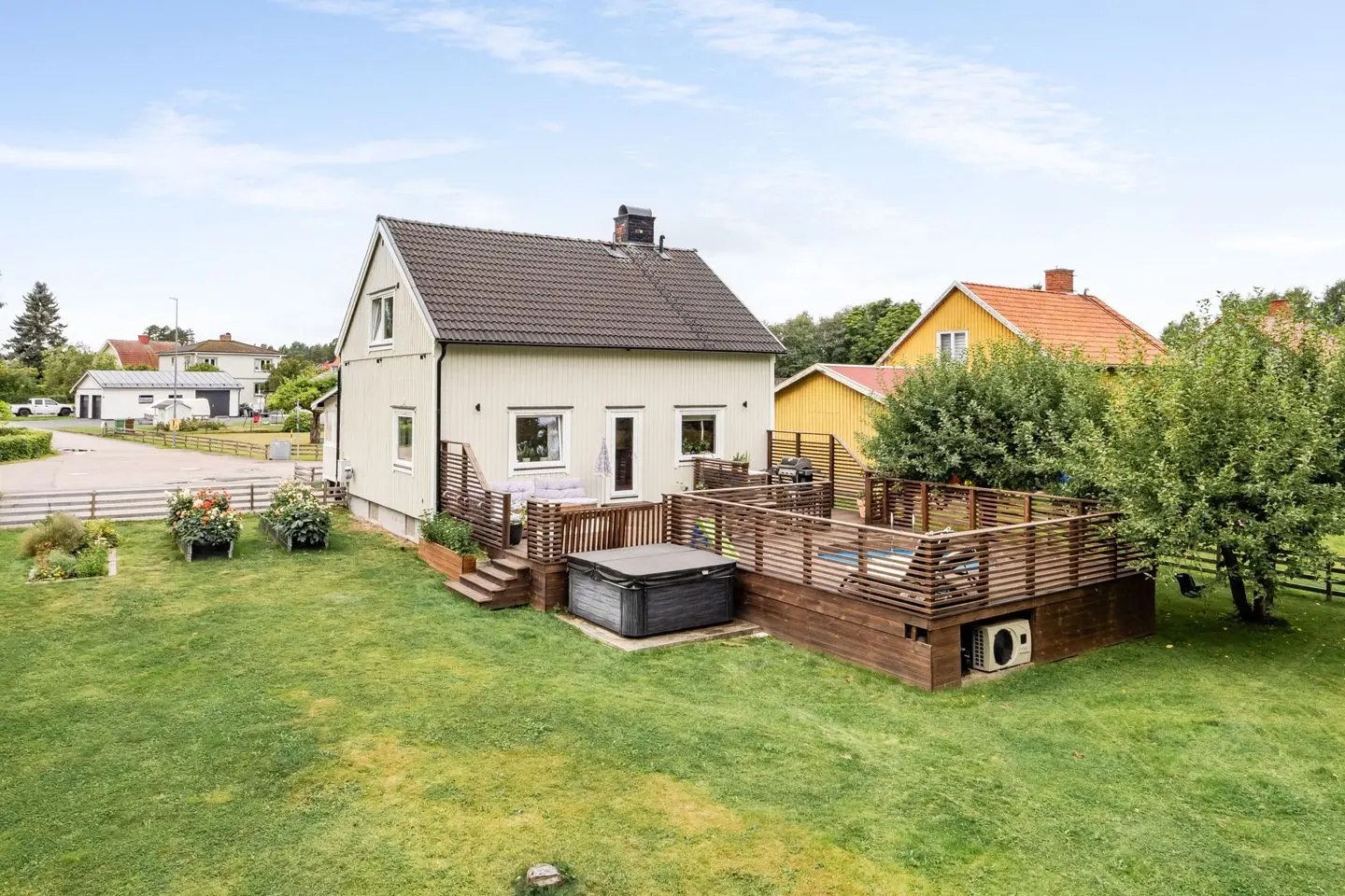 Bild 1 av 42 på Getingvägen 13