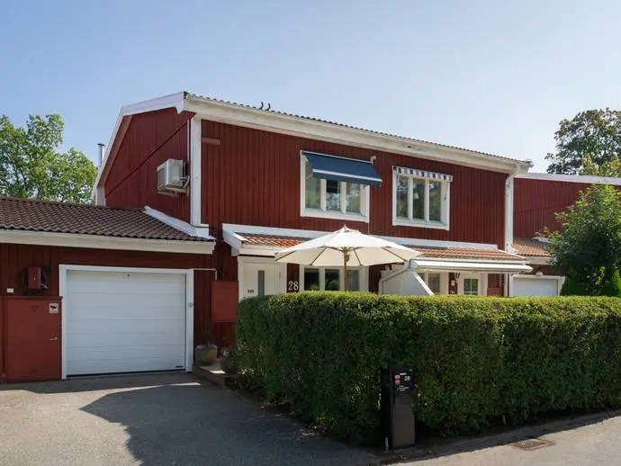 Bild 1 av 20 på Ynglingavägen 28