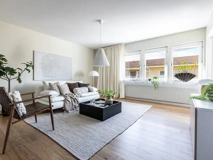 Bild 1 av 20 på Tråggränd 41