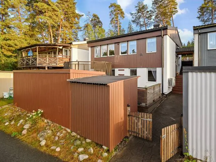 Bild 1 av 20 på Brännskogsvägen 23